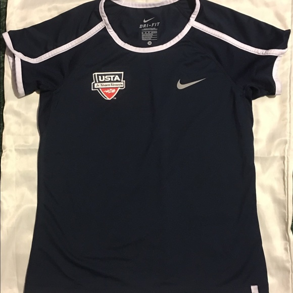 junior nike tops